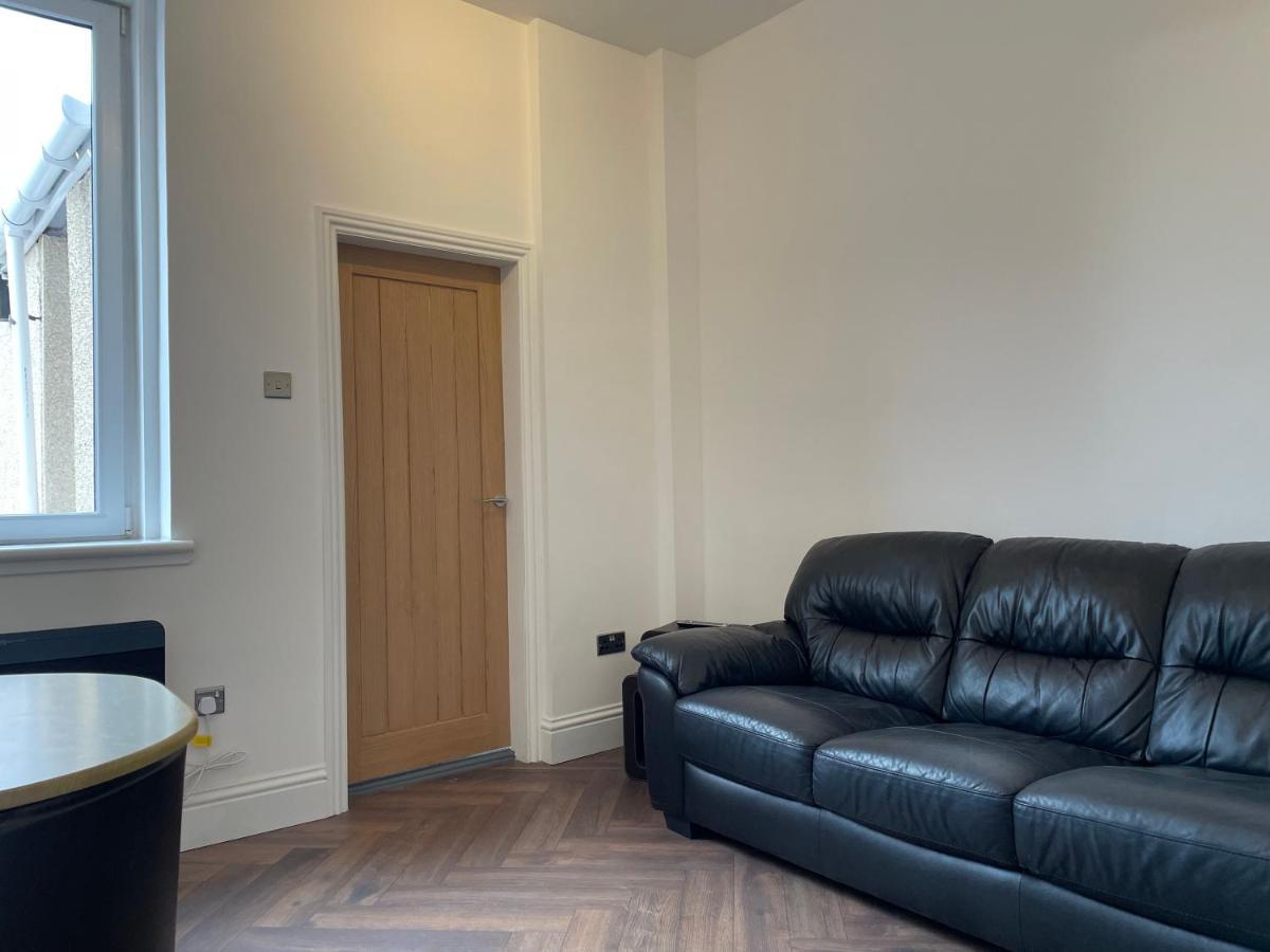 Glasgow Airport Apartments Paisley Exterior foto